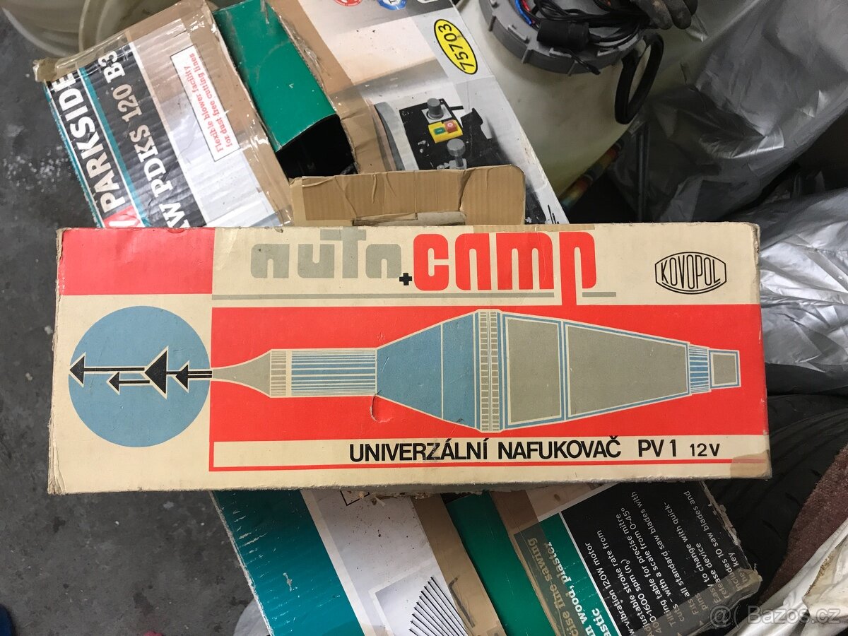 Retro autovysavač