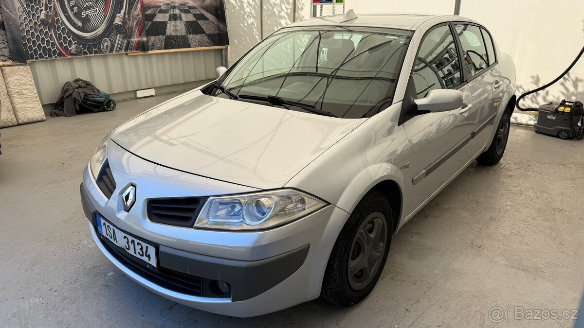 Renault Mégane II sedan 1.6i 82kW – možnost splátek