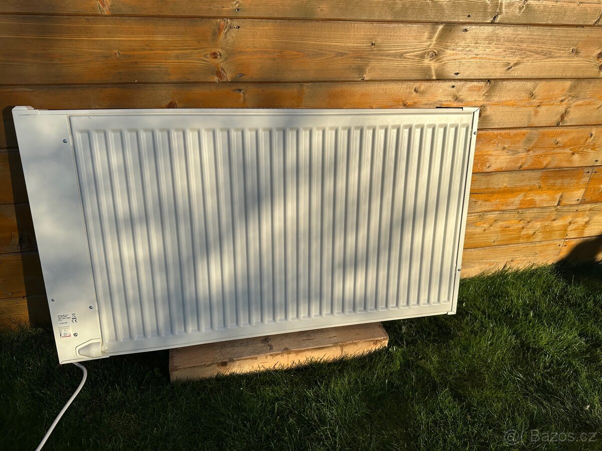 IQLine Olejový radiátor 1950W s plánovacím termostatem