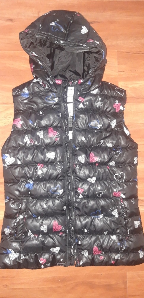 Nová dívčí vesta, s cedulkami