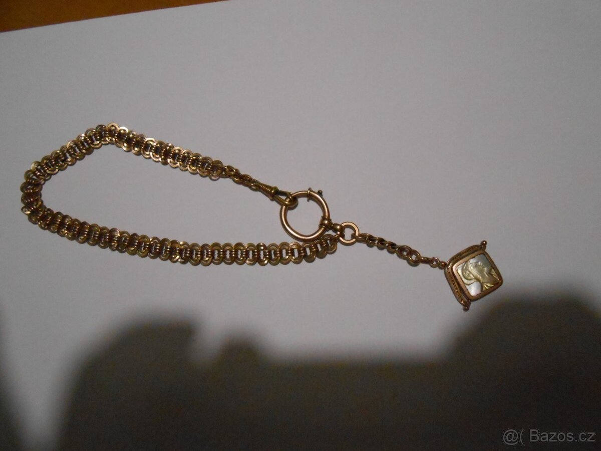 RETRO šatlen na hodinky s přívěškem - celková délka 33cm