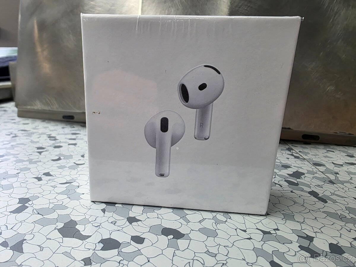 AirPods 4