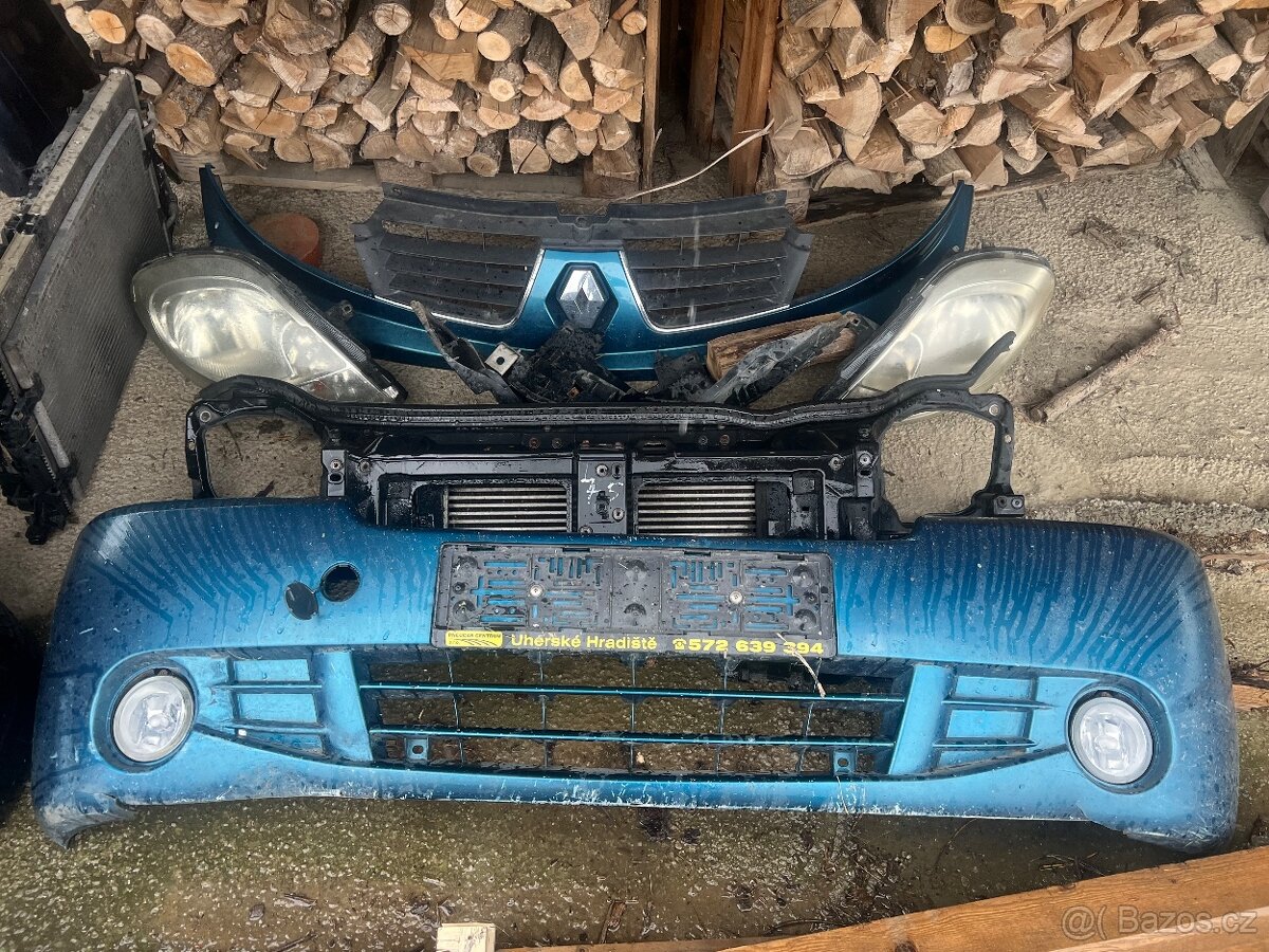 Přední část Renault Trafic