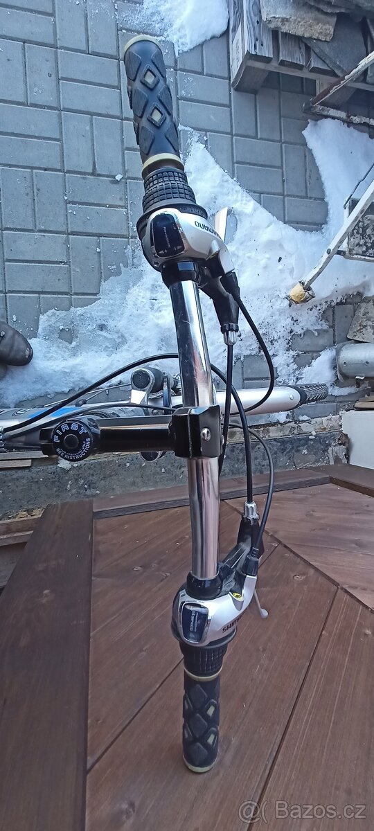 dámské trekové kolo