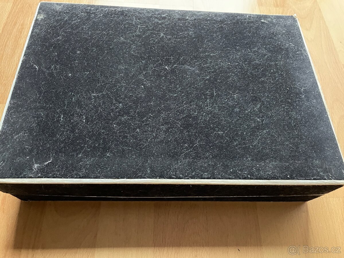 Cibulák příbory - Toner