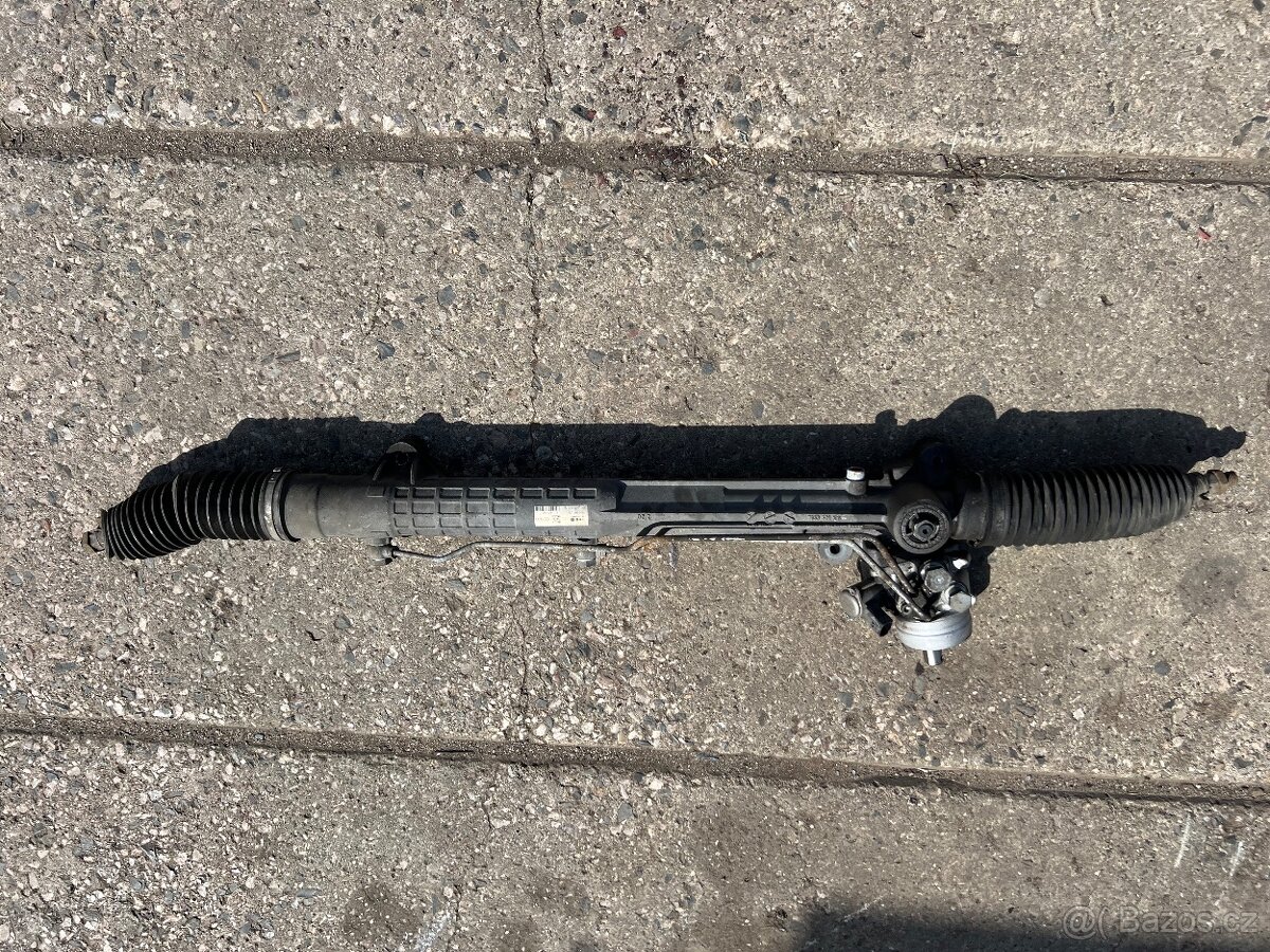 Audi A6 řízení 4F1422066