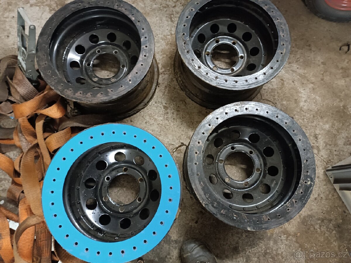 Disky beadlock
