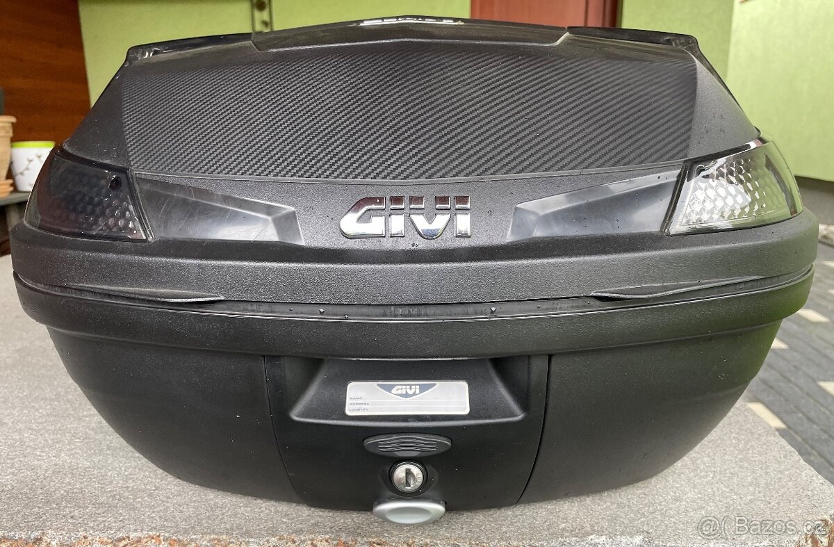 Horní kufr GIVI B47BTML TECH Blade