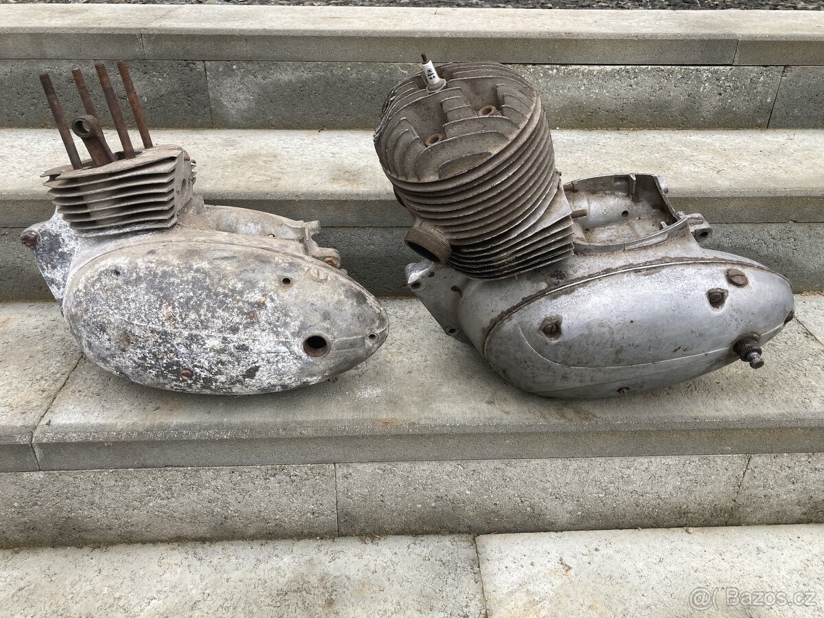 2x motor Jawa Perak