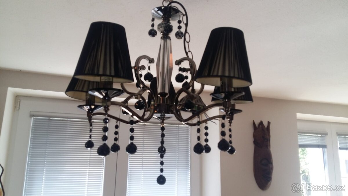 Stropní osvětlení včetně lampy