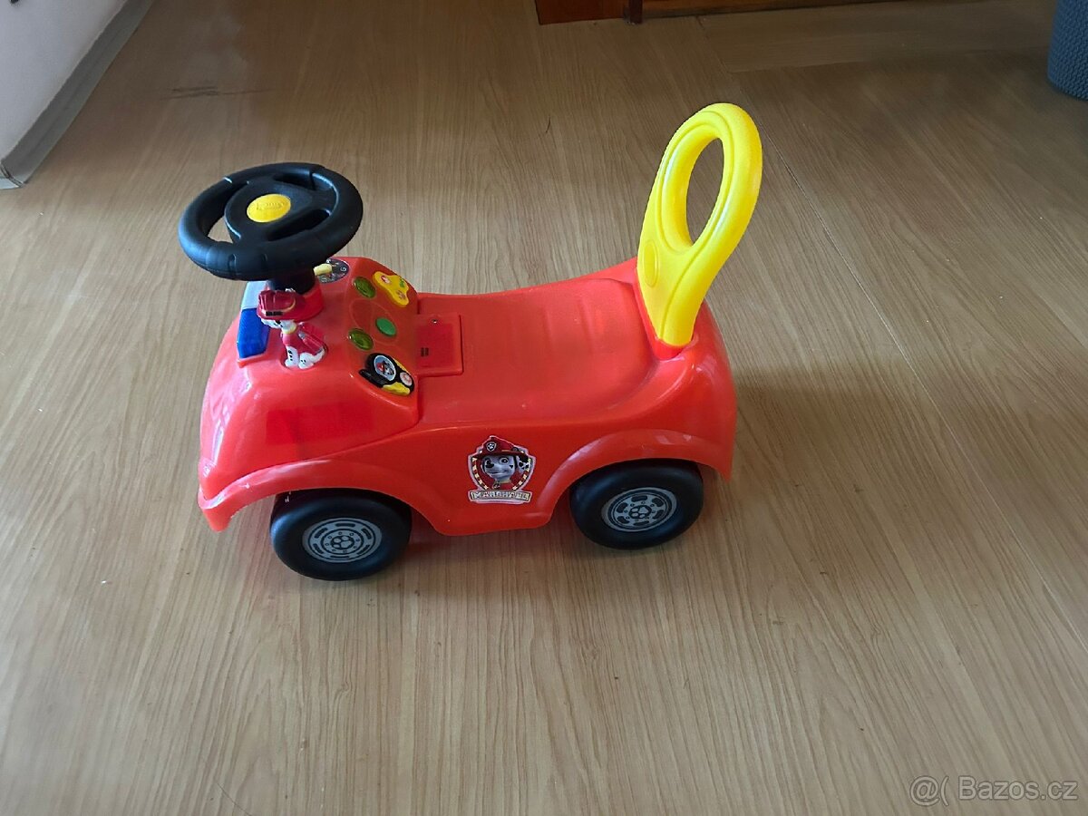 Odrážecí auto
