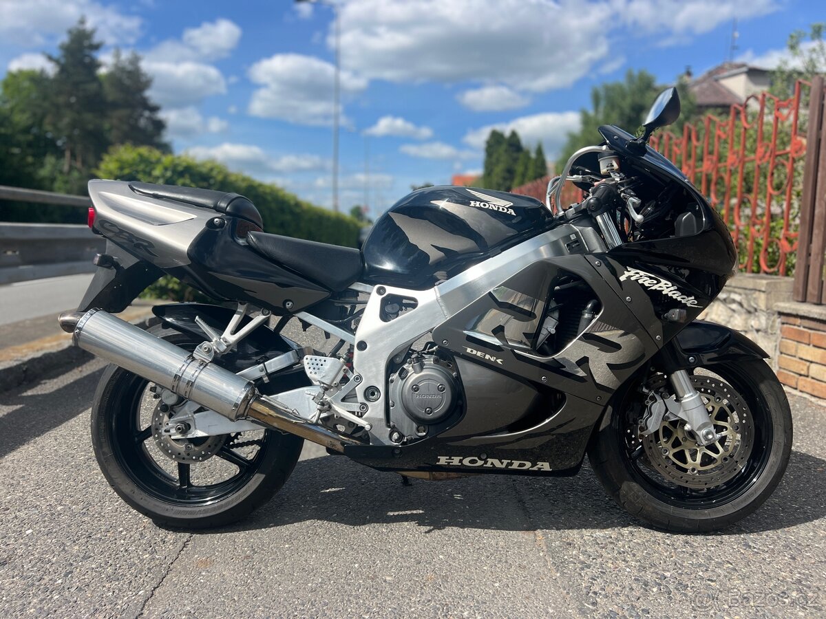Honda cbr 900 rr Fireblade sc33 facelift