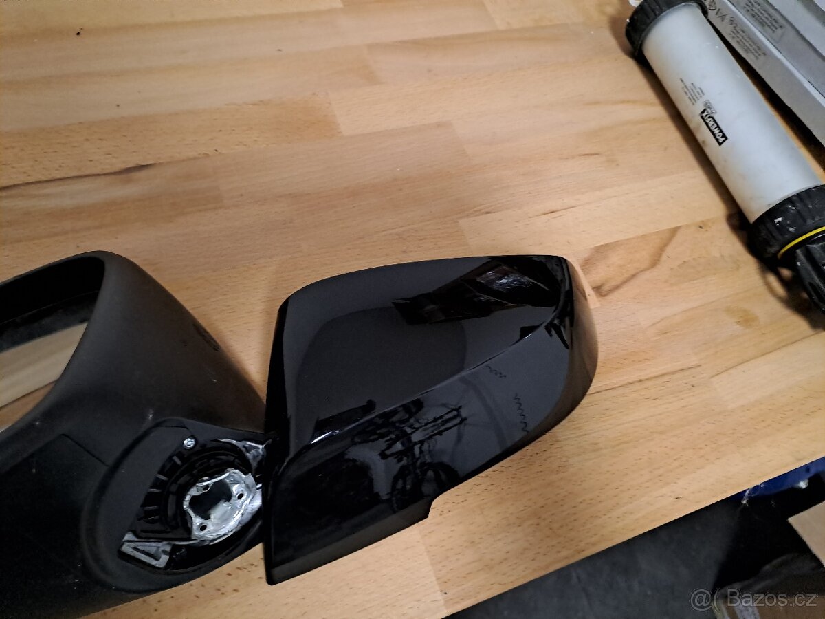 Zrcátko BMW I3