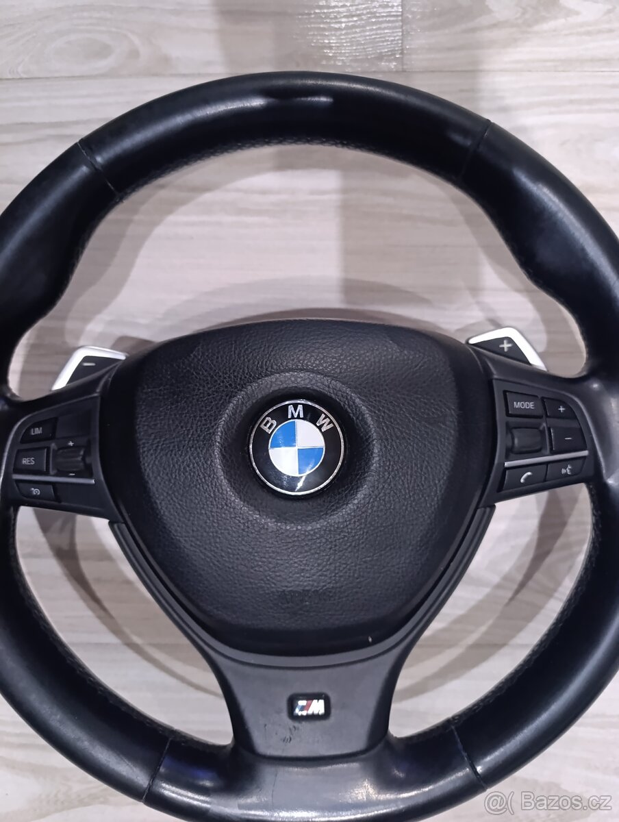 Sportovní volant BMW F10