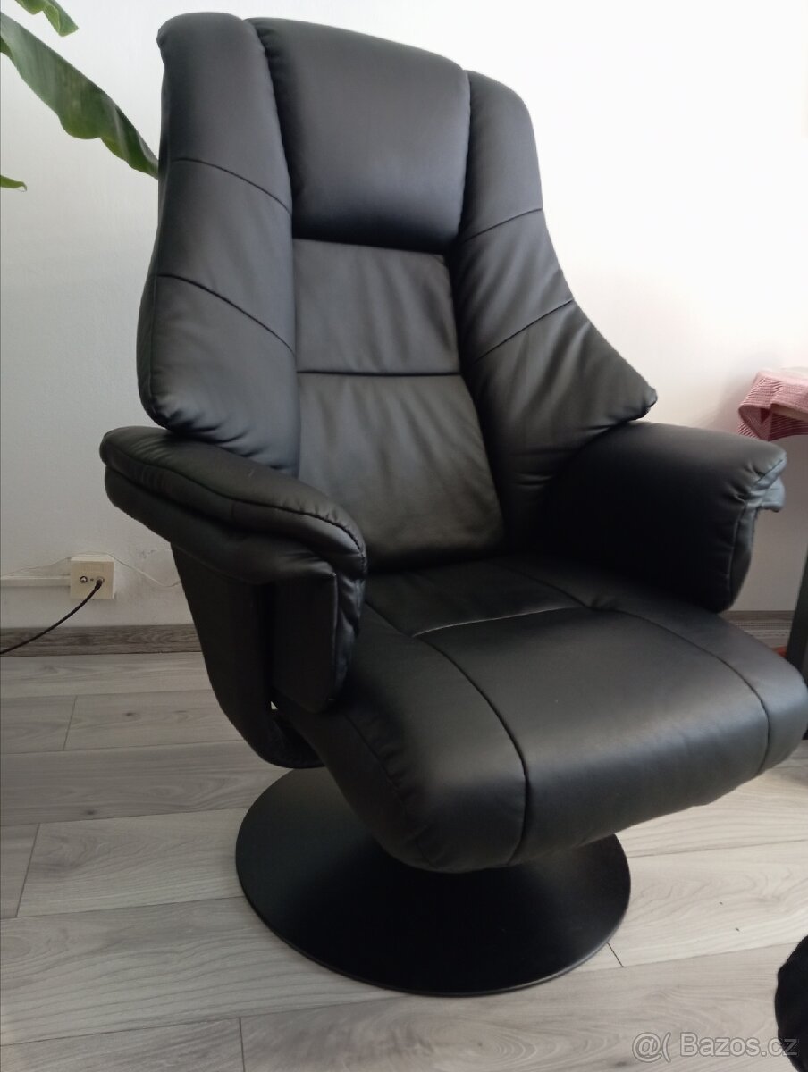 Polohovací křeslo
