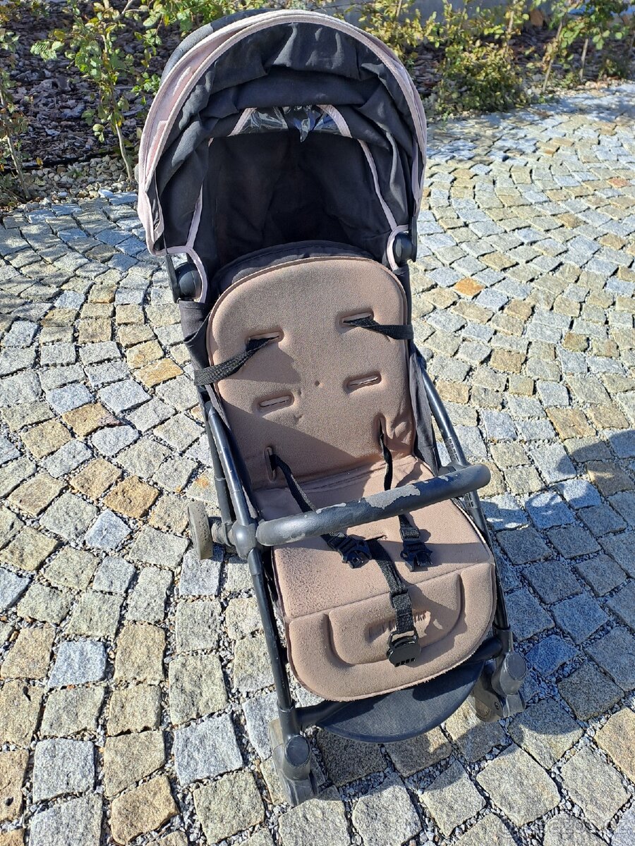 Kočárek Petite Mars