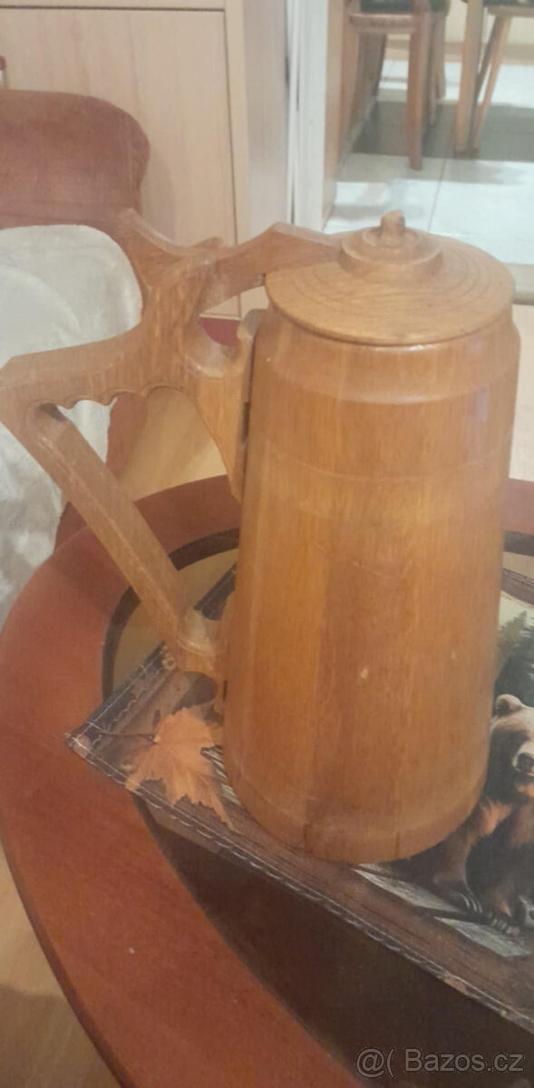 Korbel/krýgl dřevěný, s uchem, výška 36 cm