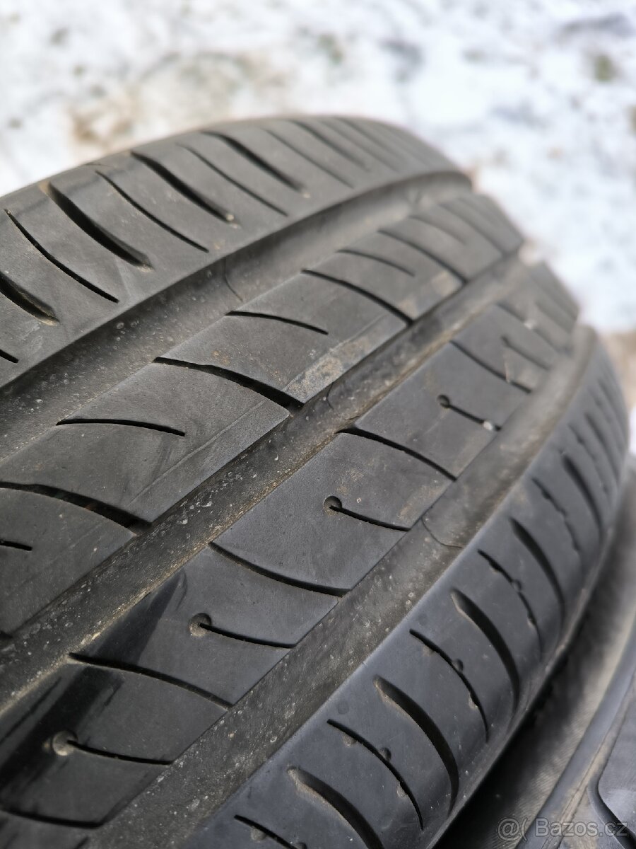 Kumho 185/60/15