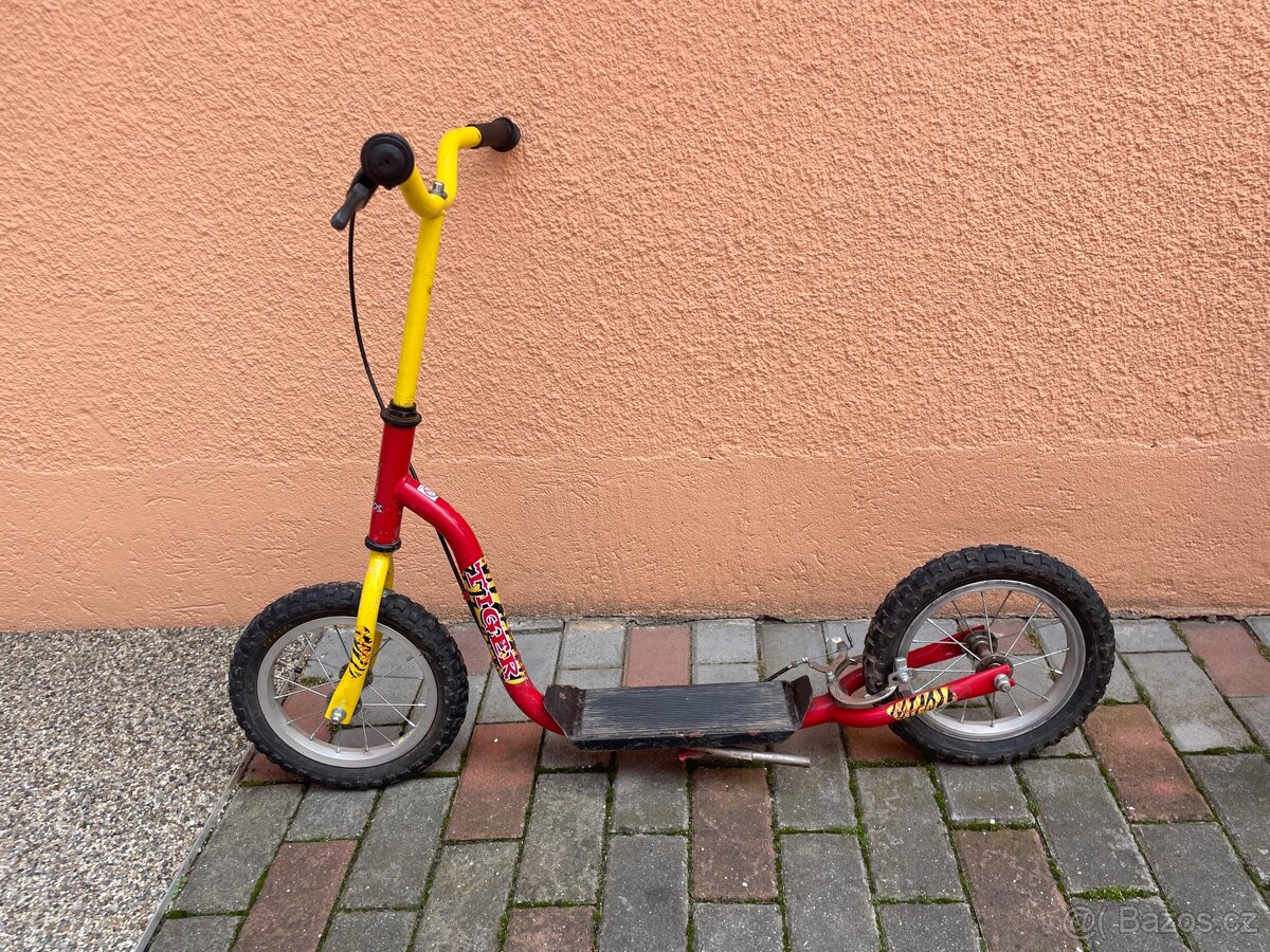 dětská koloběžka