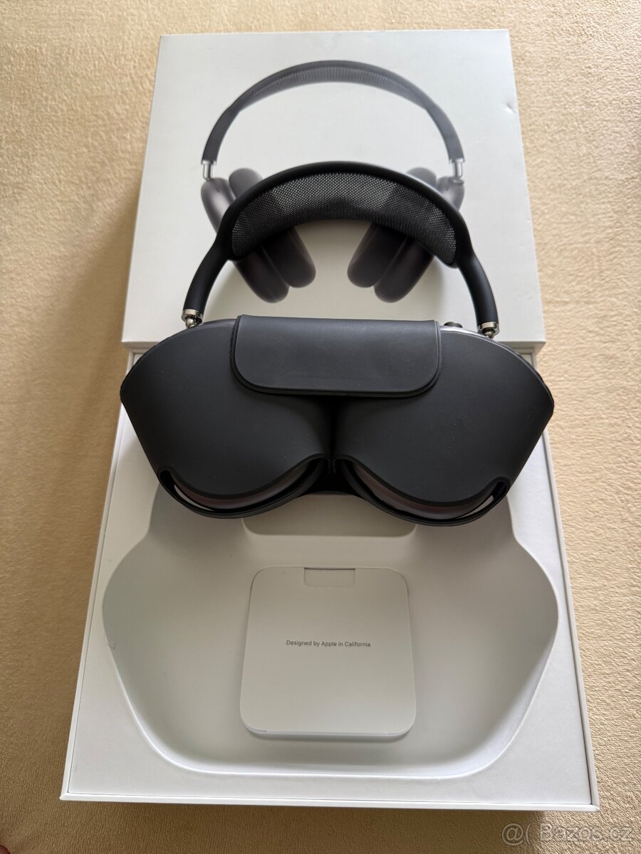 Apple AirPods max 2023