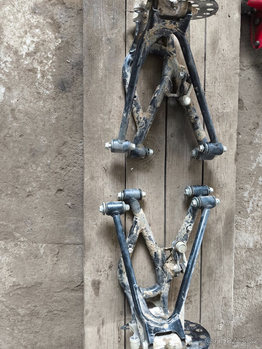 Cfmoto gladiator goes zadní ramena