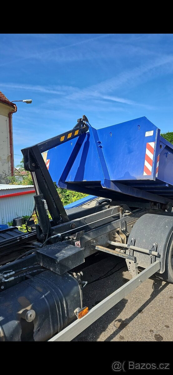 Řidič skupiny C na kontejnér