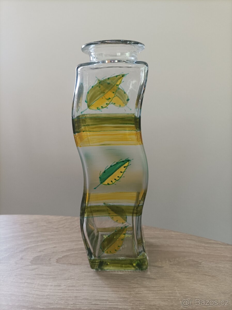 skleněná malovaná sklenice či karafa 0,5 l