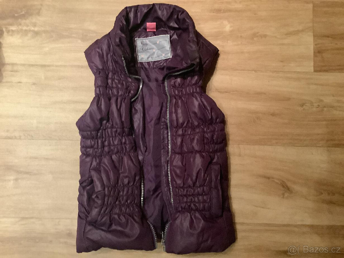 Šusťáková vesta - vestička vel. 122