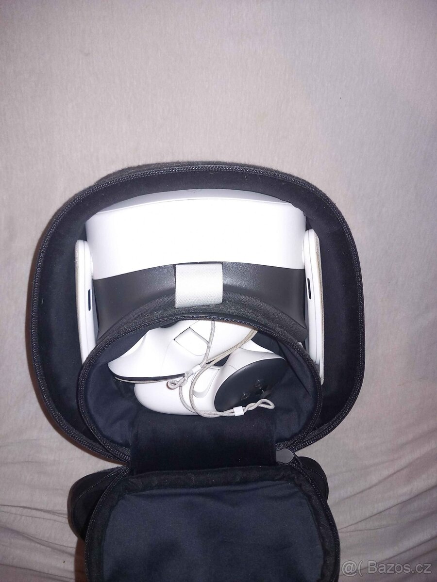 Prodám Meta Quest 3S (128 GB), v Dobrém stavu.