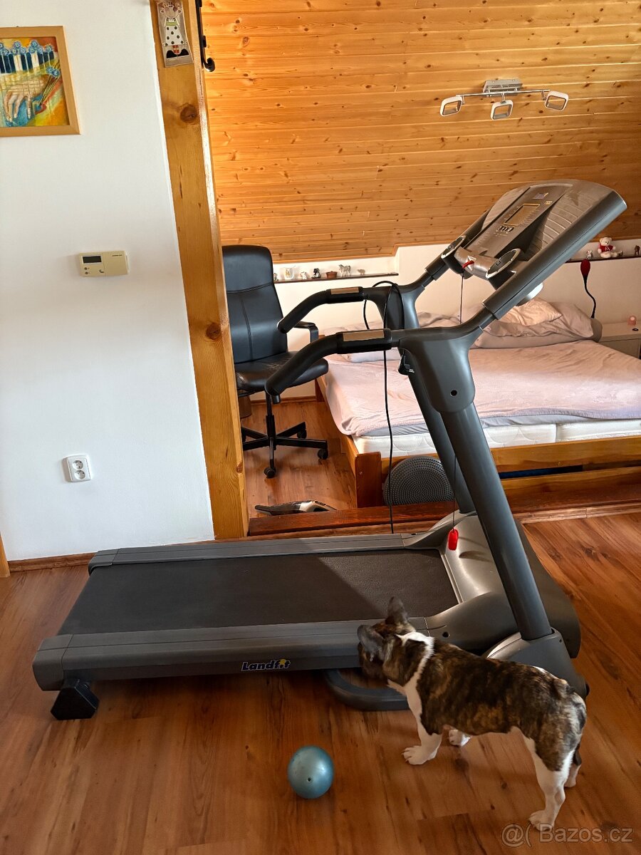 Běžecký pás Landfit