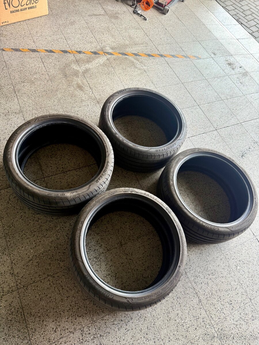 Sada pneu Goodyear EAGLE F1
