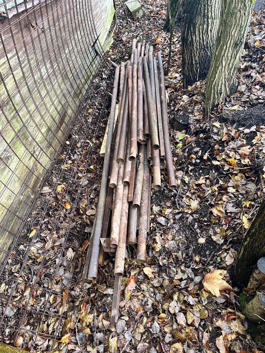 Ocelove hranoly,trubky