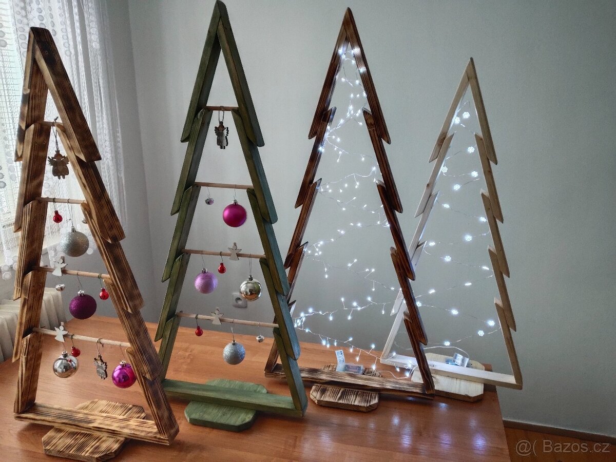 Vánoční dřevěné stromečky