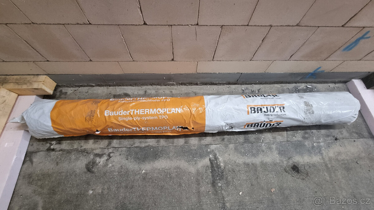 Prodam folii Bauder Thermoplan T20 2,0mm stribrna seda