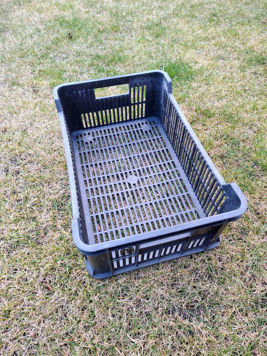 Plastové přepravky