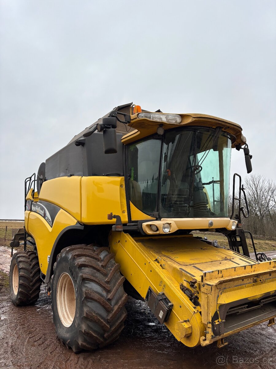 New holland cx 880