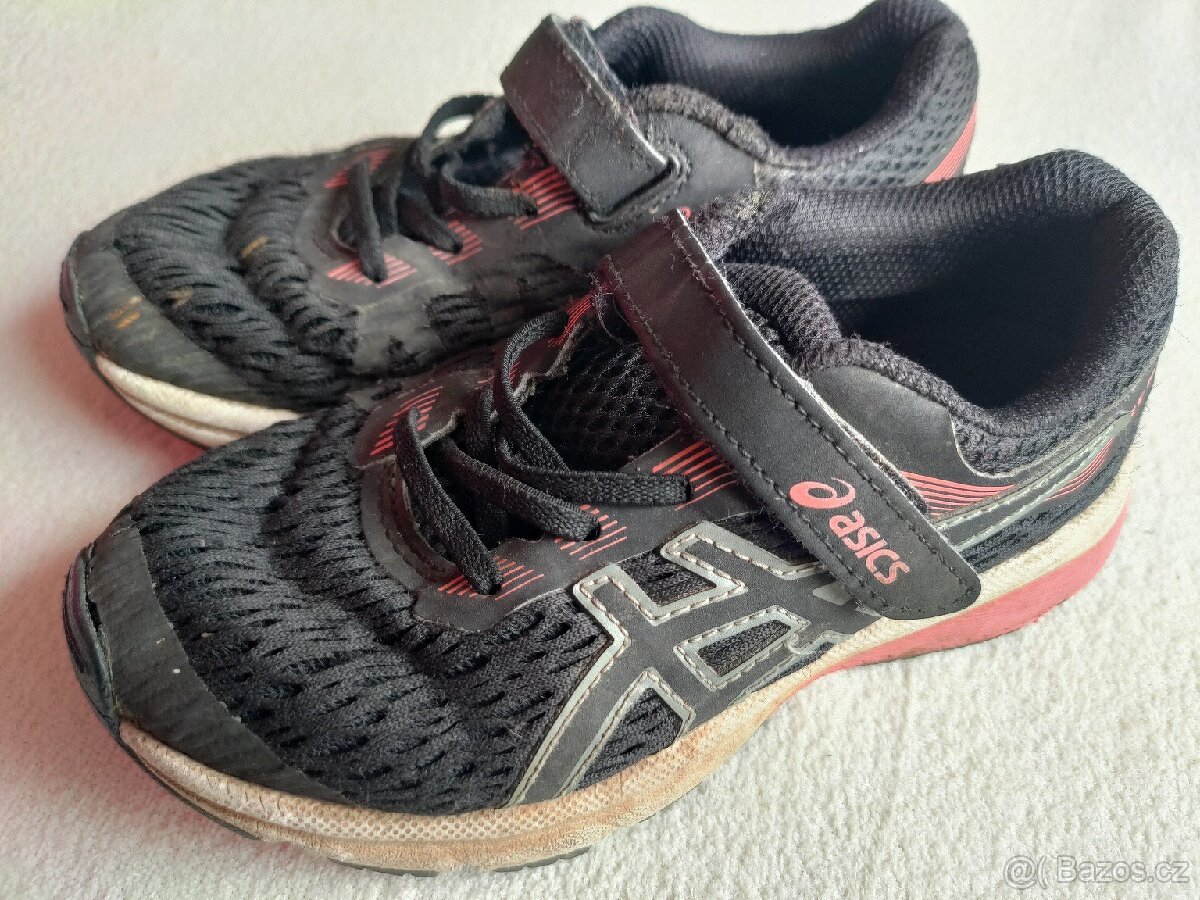 Dětské běžecké boty Asics GT-1000 vel.30