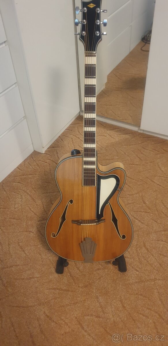 Akusticka kytara Nemeckeho vyrobce Taco 1950