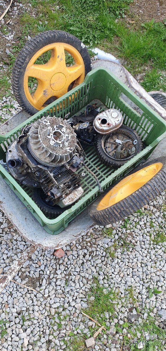 Sekačka motor Honda