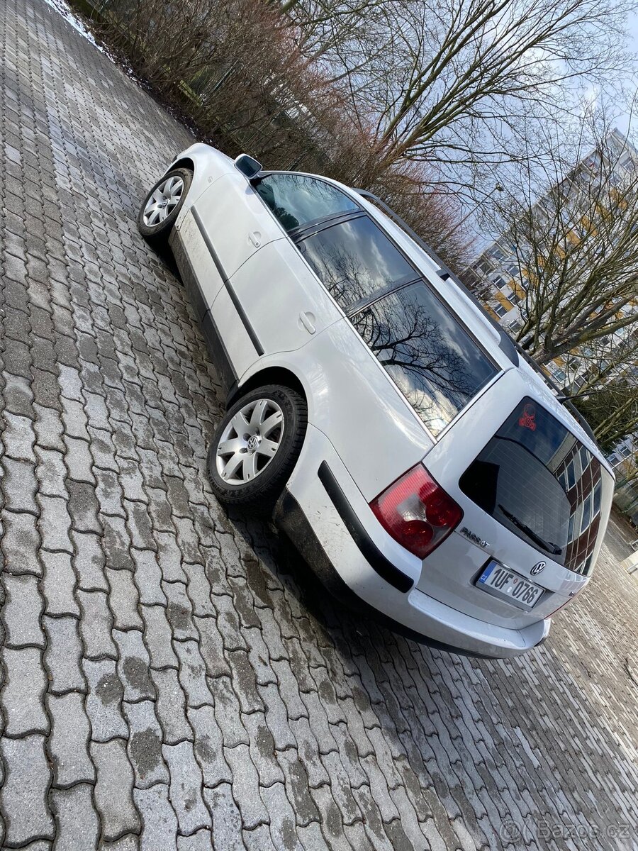 Volkswagen Passat B5,5 - nepojízdný na ND
