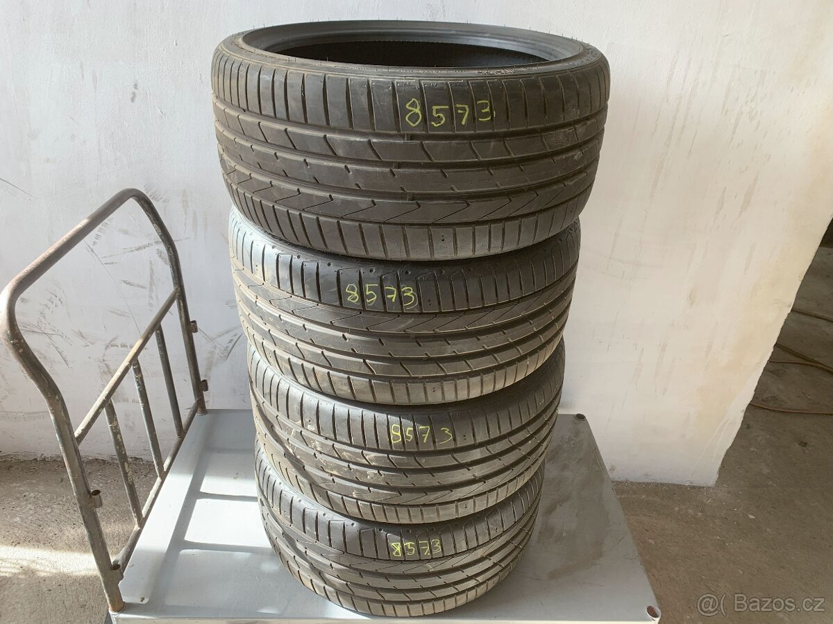 Letní pneu 245/35/19 Hankook K117 93Y sada č.8573