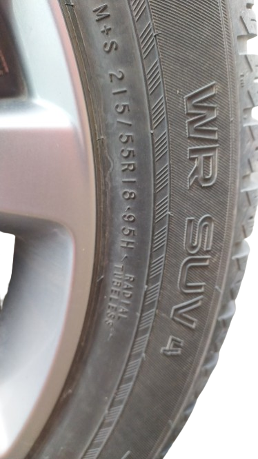 SUV pneumatiky zimní 215/55 R18