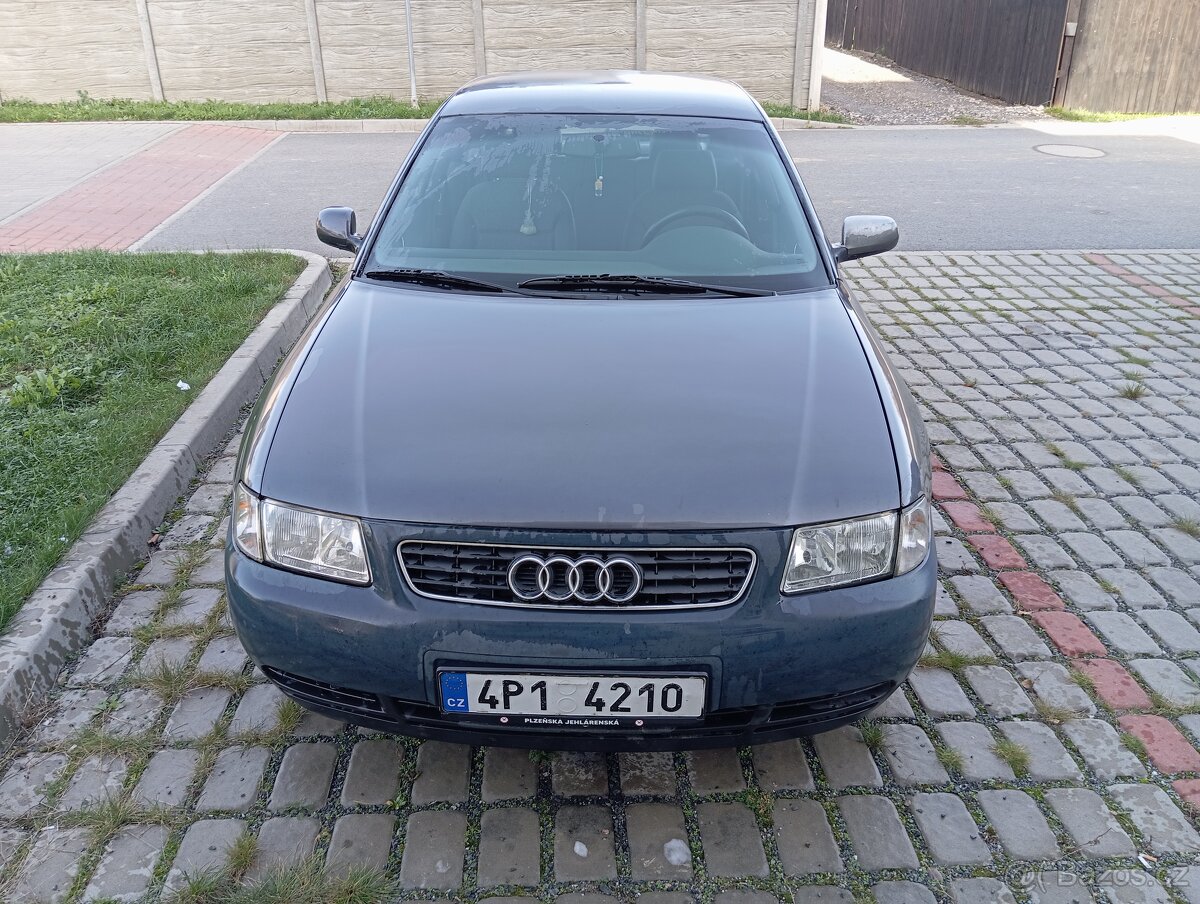 Audi A3 1.6 benzin