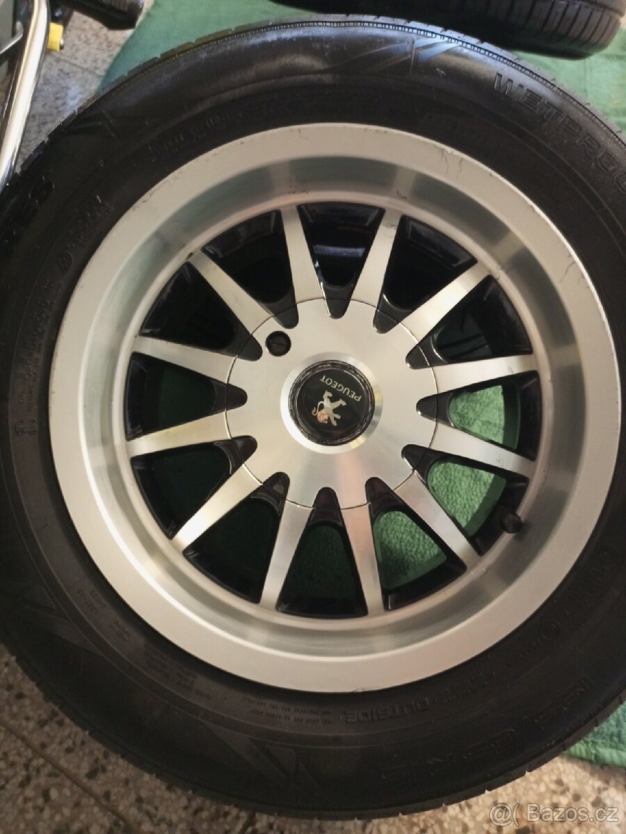 Alu kola r15