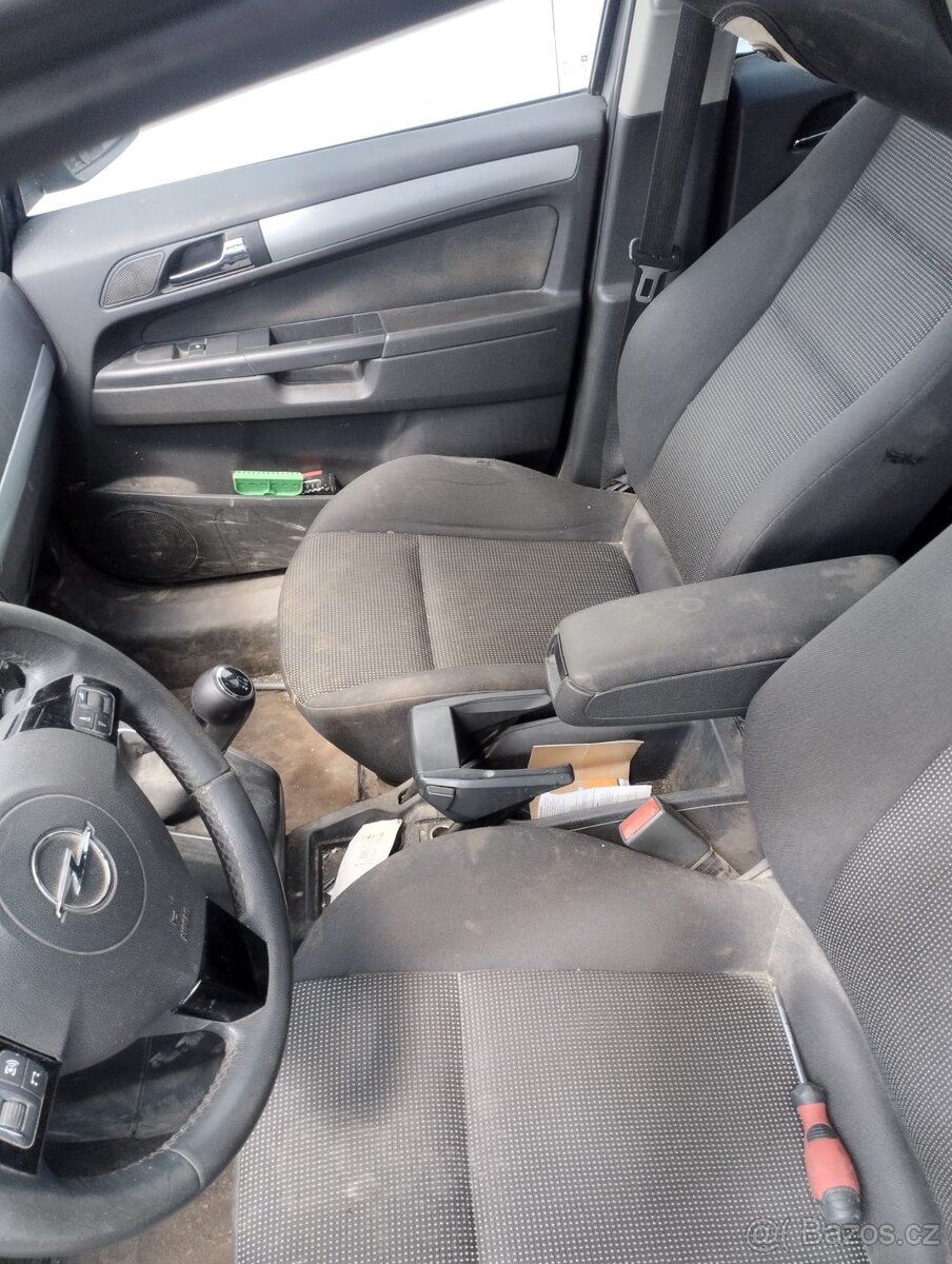 Opel zafira 1.7ecco d
