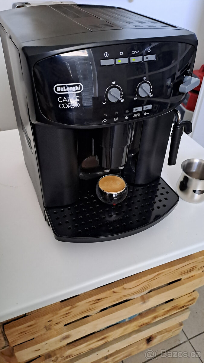 Automatický kávovar Delonghi Caffe Corso