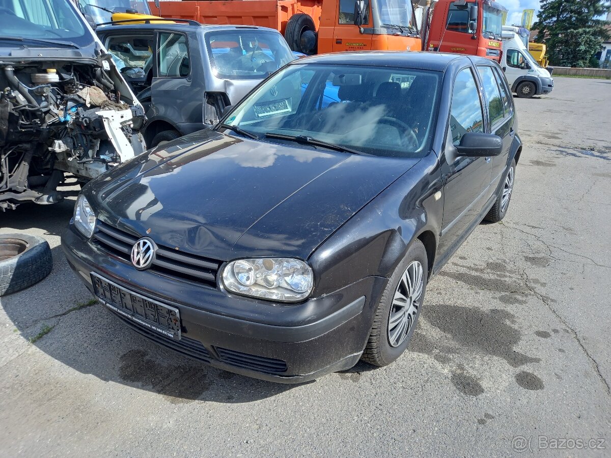VW Golf IV Náhradní díly