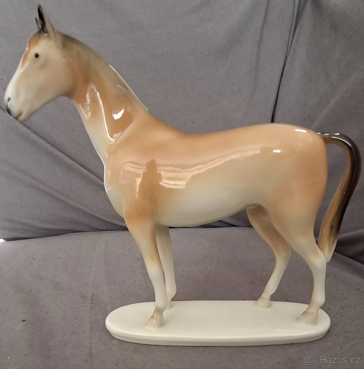 Porcelánová figurka