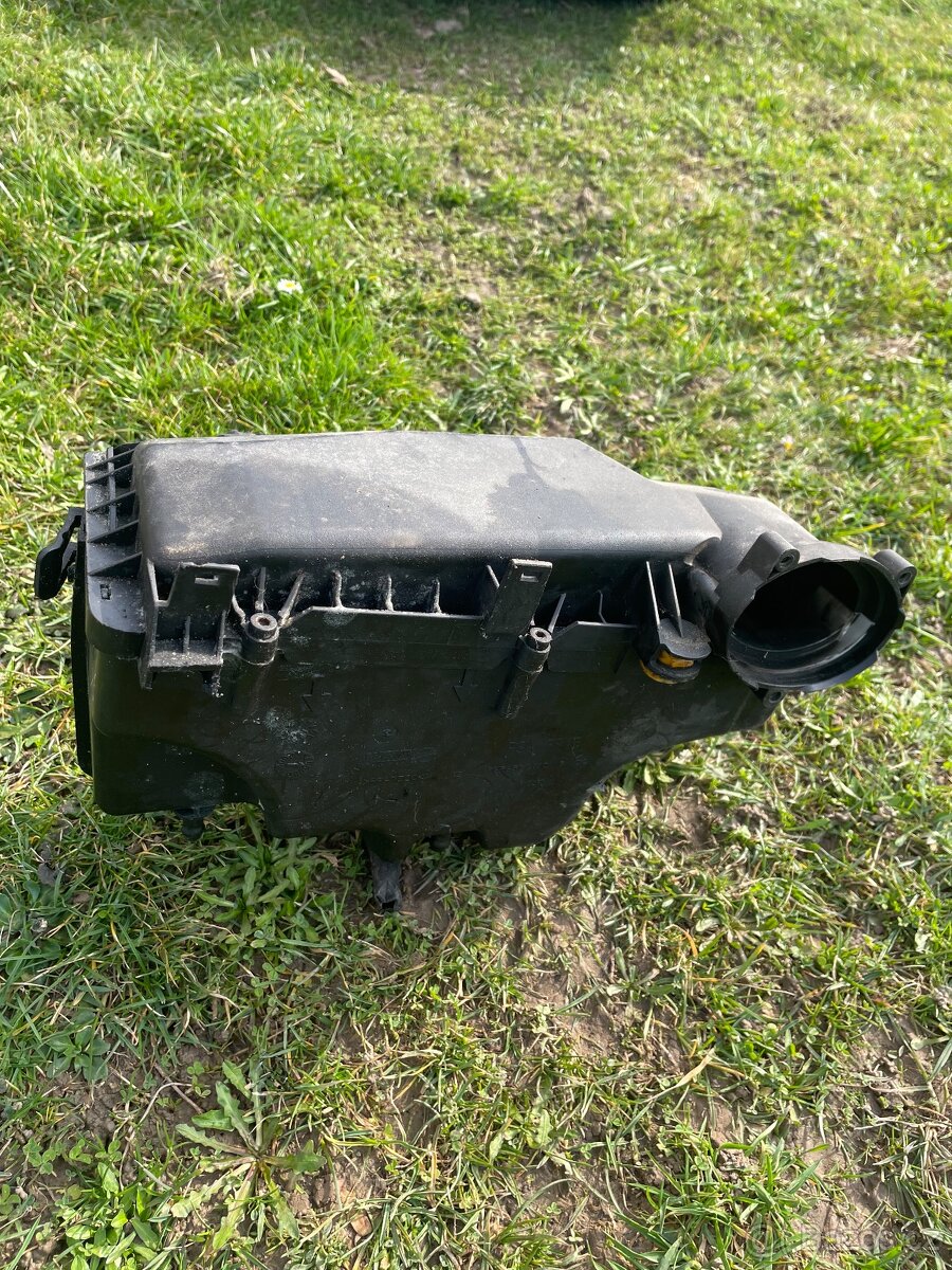 Filtr box Citroen C4 1.6HDI 66kW