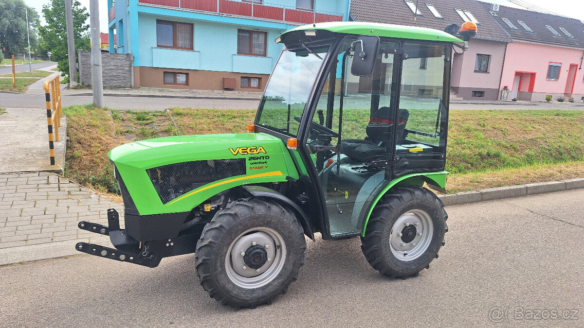 starší malotraktor VEGA Comfort 26 HTD Stage V